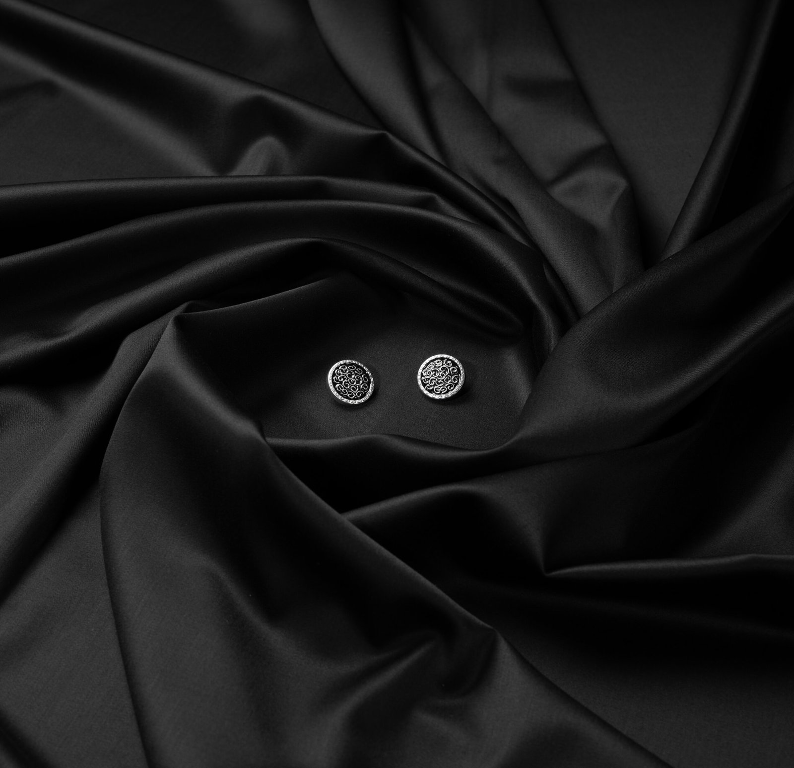 DSC00200-scaled-1.jpg Super Z-Black Fabric | 150s Counts and 95% Australian Marino wool | Cavalero Italy
